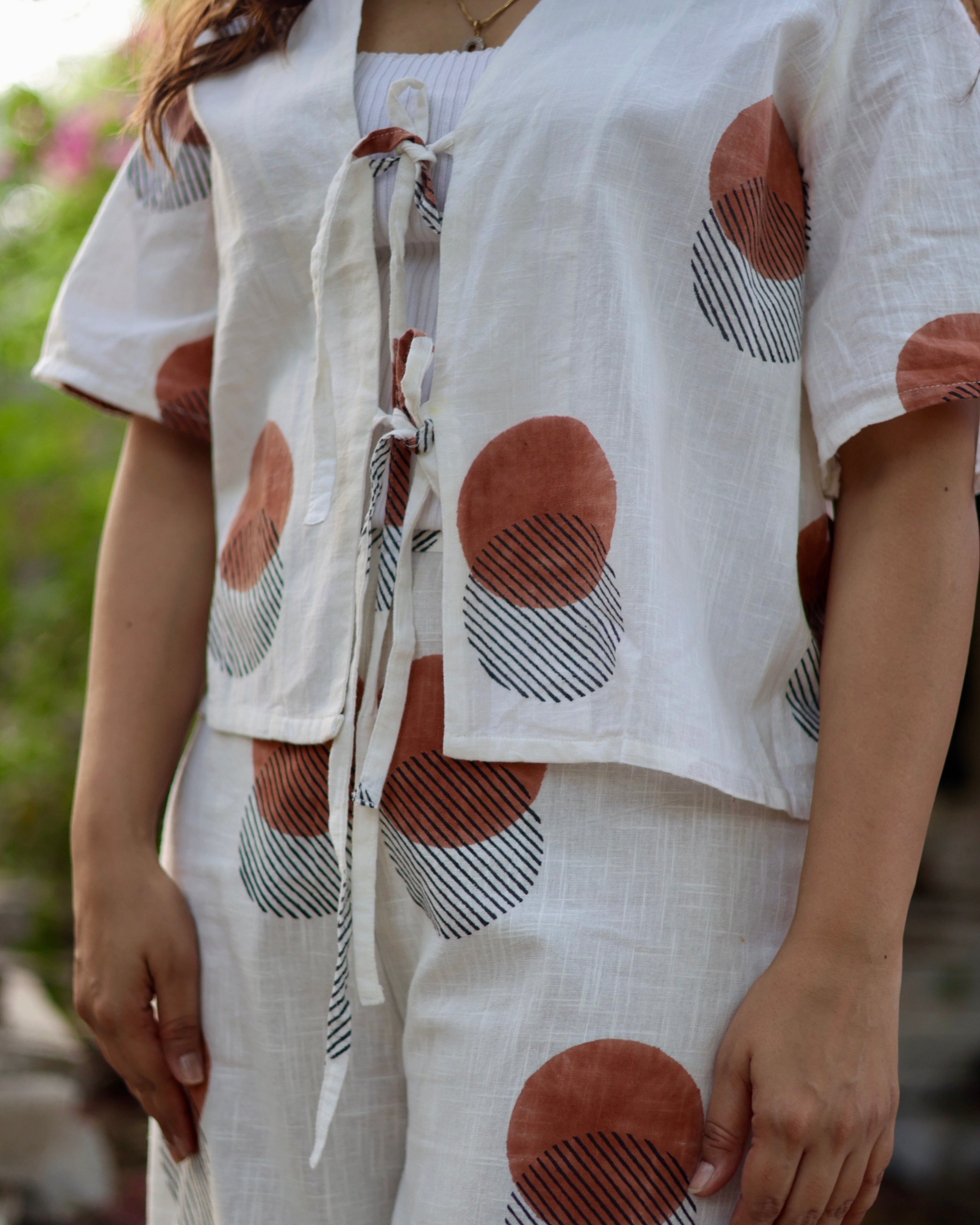 Sun and the Shadow Set