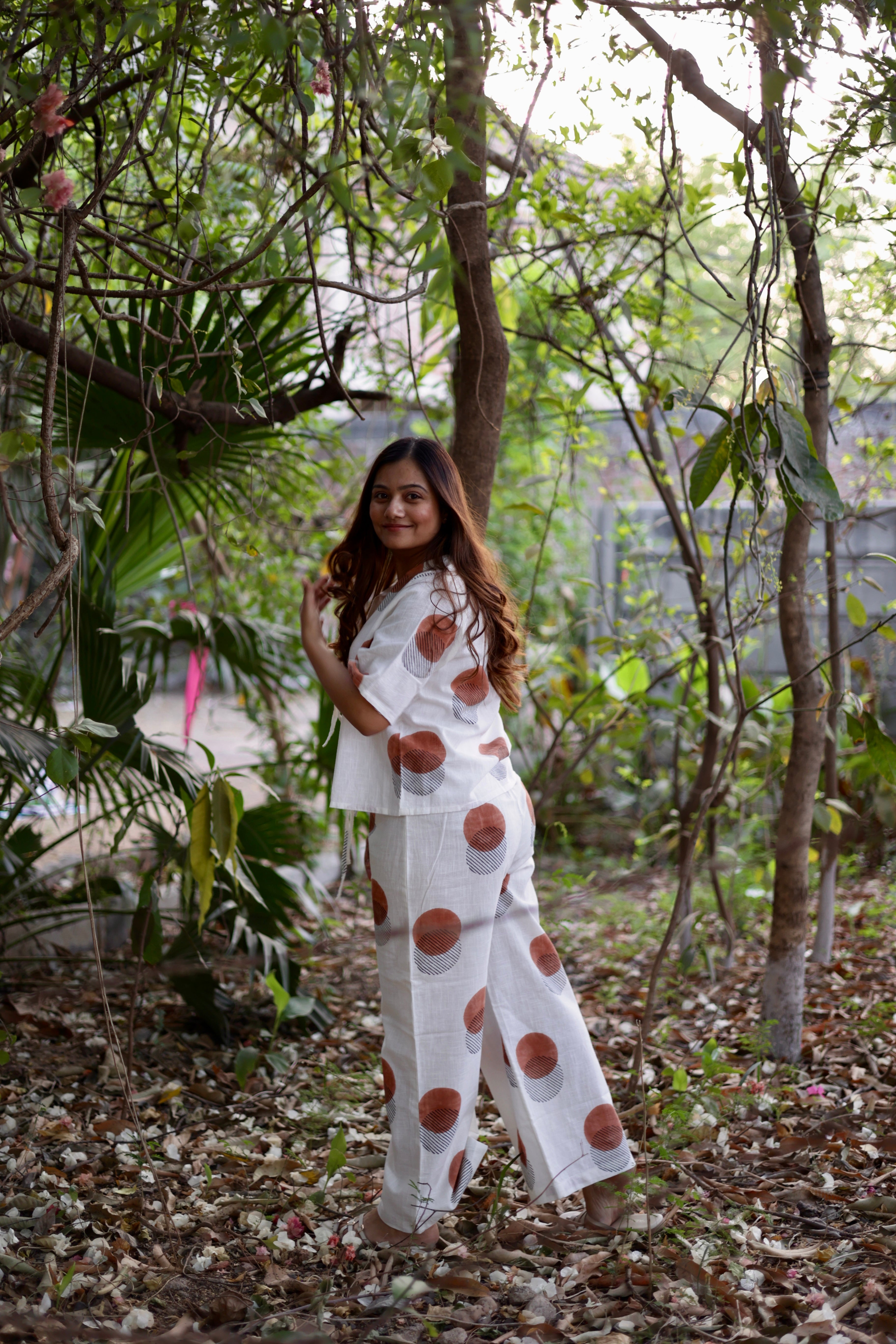 Sun and the Shadow Set